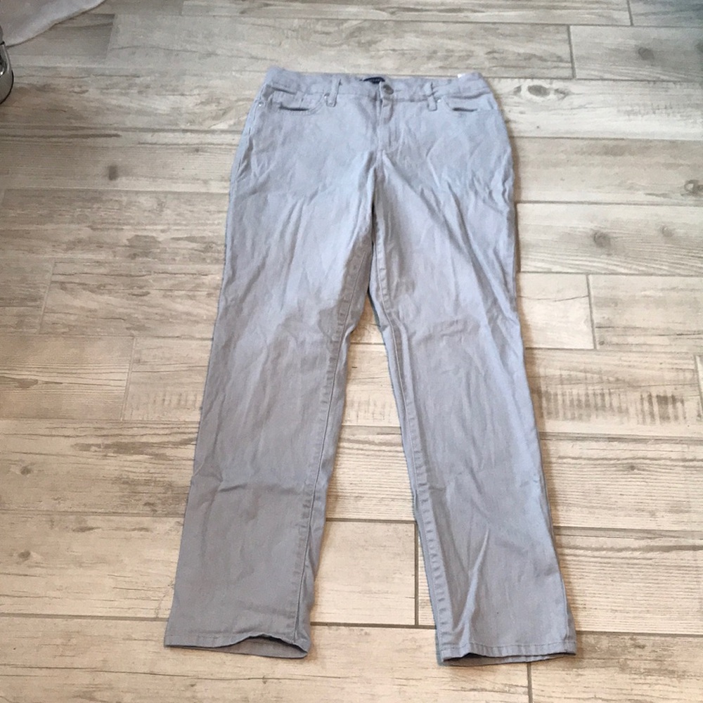 ⬇️BANDOLINO JEANS LIKE NEW